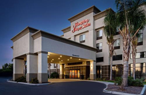 Bakersfield Hotel | Hampton Inn and Suites Bakersfield/Highway 58