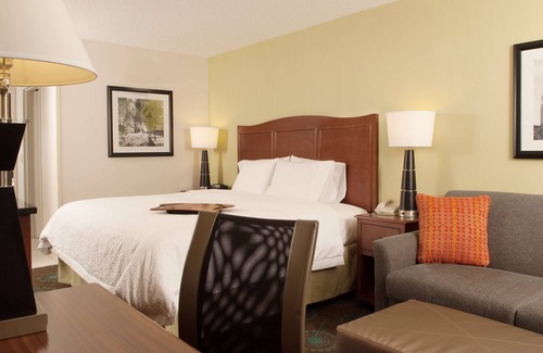 Buford Highway Hotel | Hampton Inn Atlanta-North Druid Hills