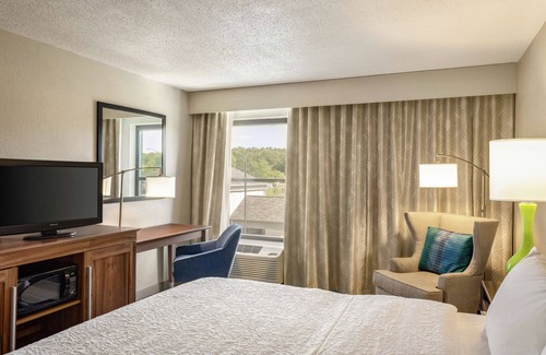 New Castle Hotel | Hampton Inn Birmingham/Trussville