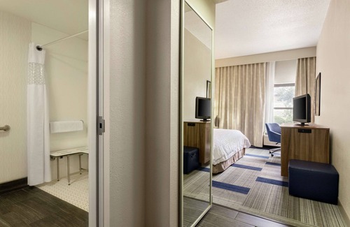New Castle Hotel | Hampton Inn Birmingham/Trussville