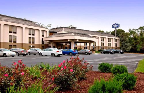Milford Hotel | Hampton Inn by Hilton Milford