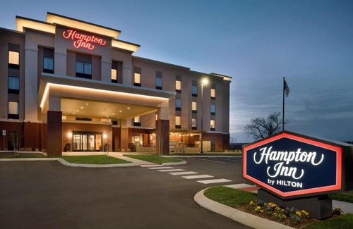 Spring Hill Hotel | Hampton Inn by Hilton Spring Hill, TN