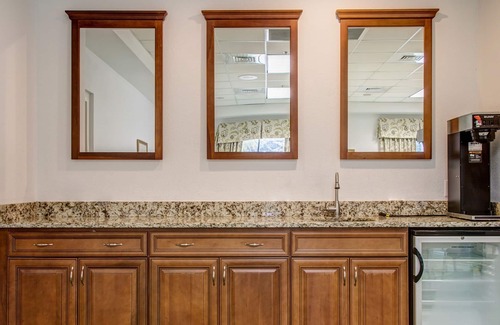 Charleston Hotel | Hampton Inn Charleston - Daniel Island