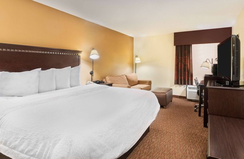 University Place Hotel | Hampton Inn Charlotte - University Place