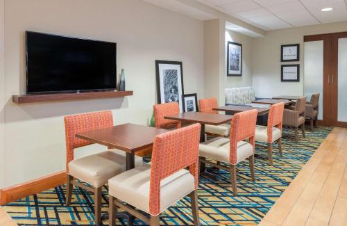 Columbia Hotel | Hampton Inn Columbia