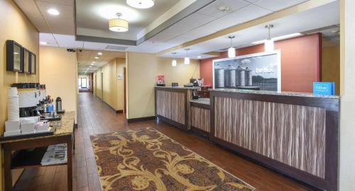 Dry Ridge Hotel | Hampton Inn Dry Ridge