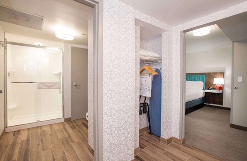 Dry Ridge Hotel | Hampton Inn Dry Ridge