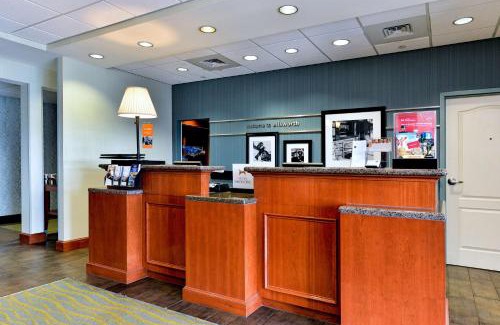 Ellsworth Hotel | Hampton Inn Ellsworth