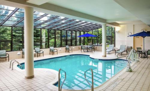 Erie Hotel | Hampton Inn Erie-South