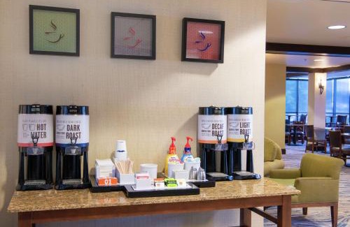 Erie Hotel | Hampton Inn Erie-South