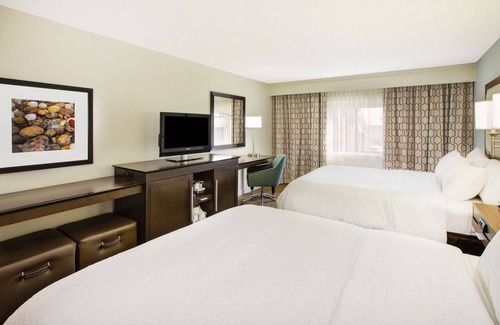 Gaylord Hotel | Hampton Inn Gaylord