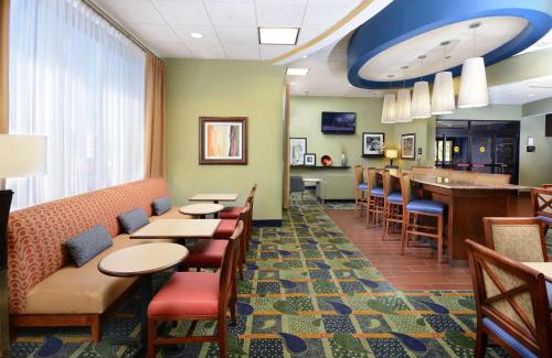 Archdale Hotel | Hampton Inn High Point