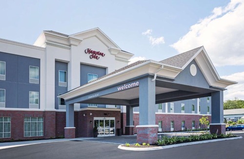 West Kennebunk Hotel | Hampton Inn Kennebunk Kennebunkport Me