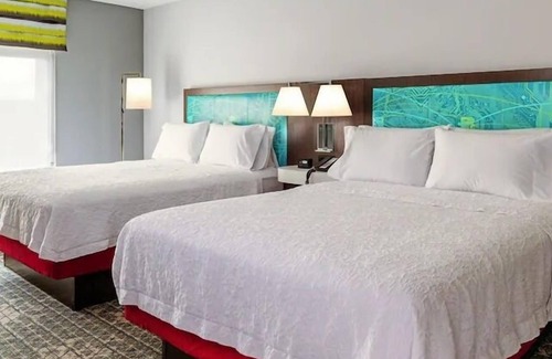 Parkers Crossroads Hotel | Hampton Inn Lexington, TN