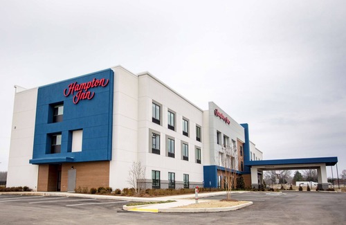 Parkers Crossroads Hotel | Hampton Inn Lexington, TN