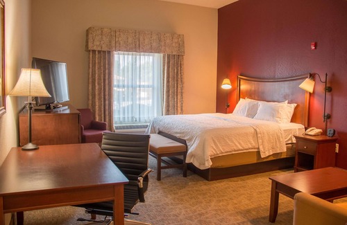 Murphy Hotel | Hampton Inn Murphy
