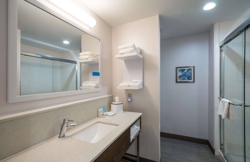 Newport Hotel | Hampton Inn Newport