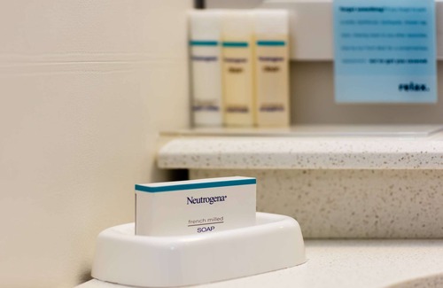 Rochester Hotel | Hampton Inn Rochester-South