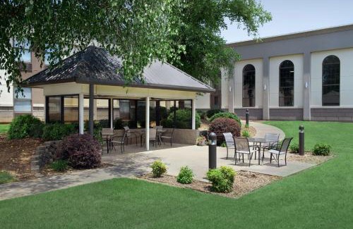 Russellville Hotel | Hampton Inn Russellville