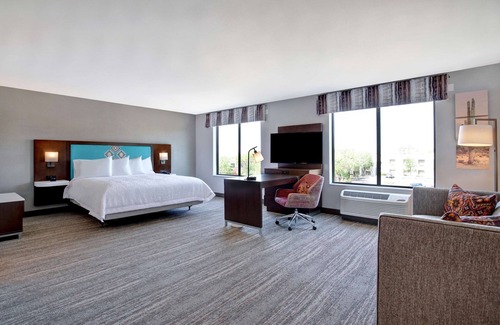 Southside Hotel | Hampton Inn Santa Fe South