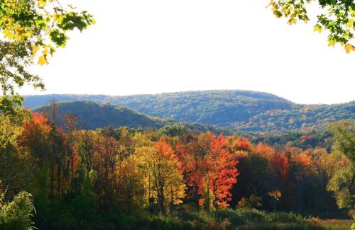 Lenox Hotel | Hampton Inn & Suites Berkshires-Lenox