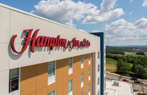 Madison Hotel | Hampton Inn & Suites by Hilton Nashville North Skyline