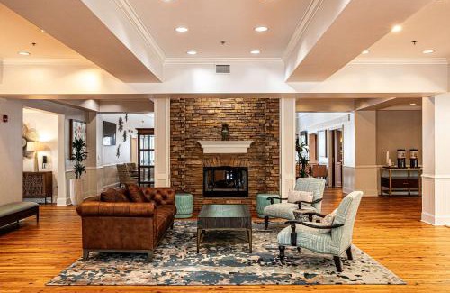 West Ashley Hotel | Hampton Inn & Suites Charleston-West Ashley