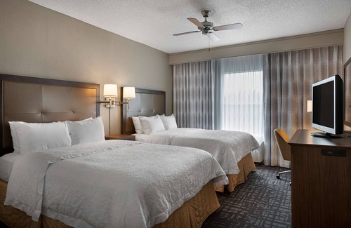 Pineville Hotel | Hampton Inn & Suites Charlotte/Pineville