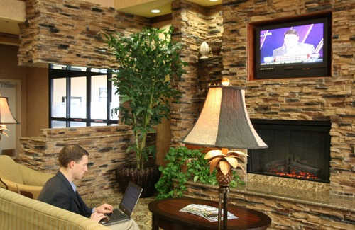 Farmington Hotel | Hampton Inn & Suites Farmington