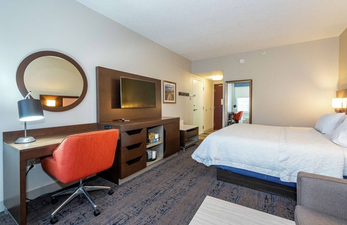 Woodlands Village Hotel | Hampton Inn & Suites Flagstaff