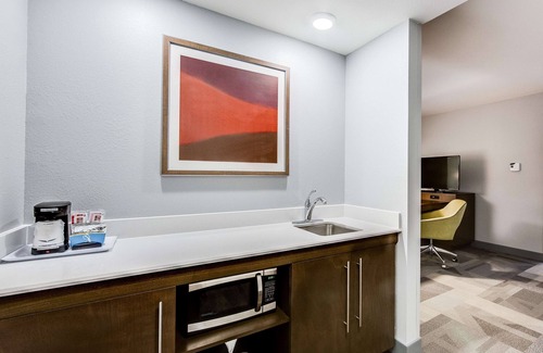 Downtown Fort Worth Hotel | Hampton Inn & Suites Fort Worth Downtown