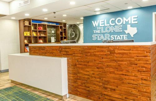 Fort Worth Hotel | Hampton Inn & Suites Fort Worth-West-I-30