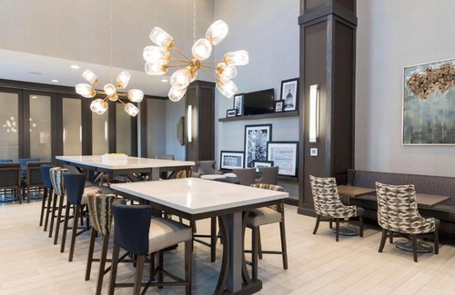 Indianapolis Hotel | Hampton Inn & Suites Indianapolis-Keystone, IN