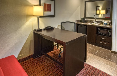 Lebanon Hotel | Hampton Inn & Suites Lebanon