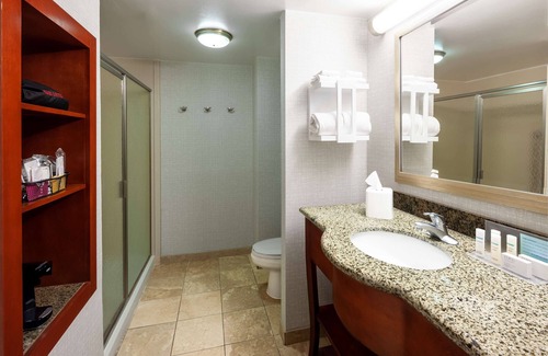 Mobile Hotel | Hampton Inn & Suites Mobile I-65@ Airport Blvd