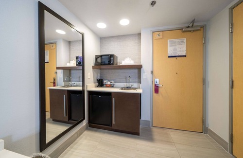 Salida Hotel | Hampton Inn & Suites Modesto-Salida