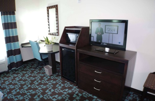 Pennington Bend Hotel | Hampton Inn & Suites Nashville @ Opryland