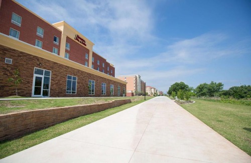 Central Oklahoma City Hotel | Hampton Inn & Suites Oklahoma City Airport