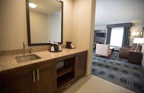 Central Oklahoma City Hotel | Hampton Inn & Suites Oklahoma City Airport