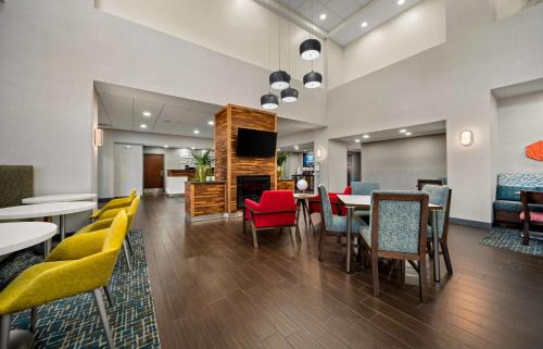 Opelika Hotel | Hampton Inn & Suites Opelika-I-85 Auburn Area