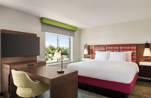 Oroville Hotel | Hampton Inn & Suites Oroville
