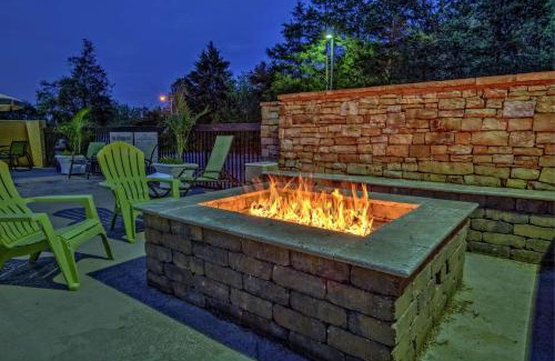 Pigeon Forge Hotel | Hampton Inn & Suites Pigeon Forge On The Parkway