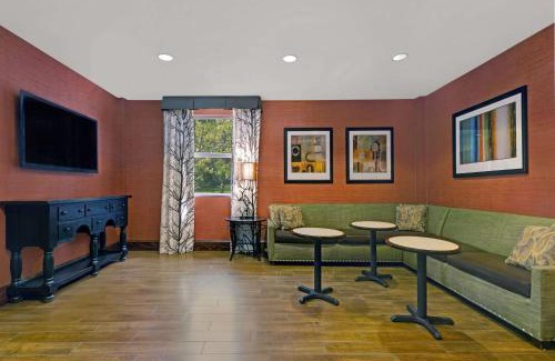 Pigeon Forge Hotel | Hampton Inn & Suites Pigeon Forge On The Parkway
