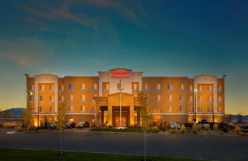 Reno/Tahoe Airport Hotel | Hampton Inn & Suites Reno