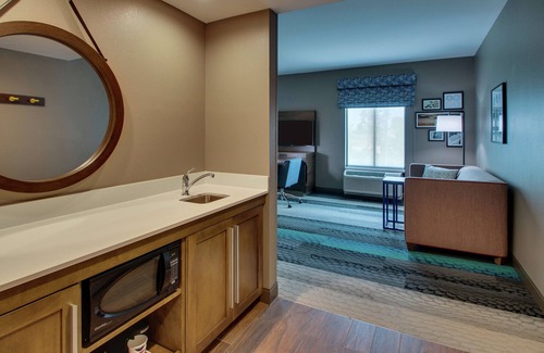 Southport Hotel | Hampton Inn & Suites Southport