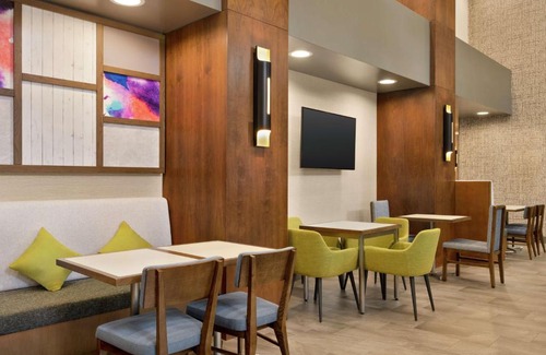 Puyallup Hotel | Hampton Inn & Suites Tacoma/Puyallup