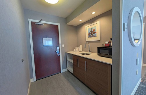 South End Hotel | Hampton Inn & Suites Tacoma