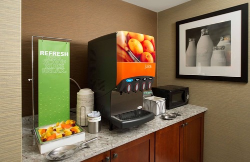 East Syracuse Hotel | Hampton Inn & Suites Syracuse/Carrier Circle