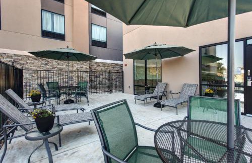 Wichita Hotel | Hampton Inn & Suites-Wichita/Airport, KS
