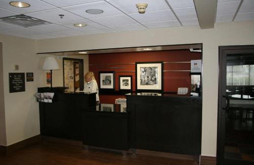 Uniontown Hotel | Hampton Inn Uniontown
